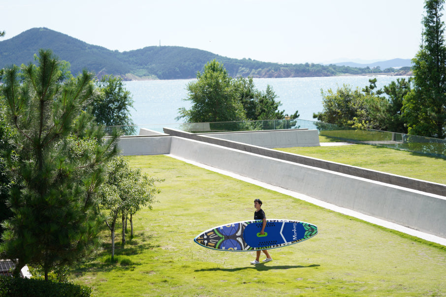 Paddleboarding in Canada This Fall: The Best Spots for Colourful Views