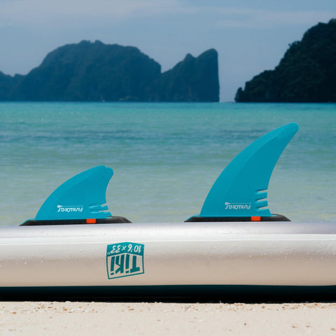 This Funwater paddle board fins has main fin and side fin on same color